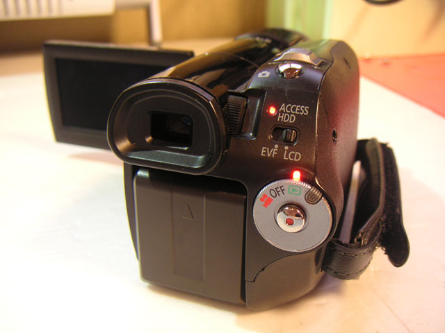 Panasonic HDC-HS100 壊れたビデオカメラからのデータ復旧 | パソコン坊主