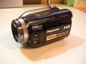 Panasonic HDC-HS100 壊れたビデオカメラからのデータ復旧