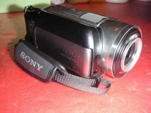 SONY DCR-SR100 壊れたビデオカメラからのデータ復旧