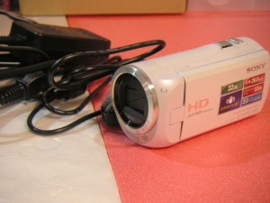 SONY HDR-CX390 削除後のビデオカメラからのデータ復旧