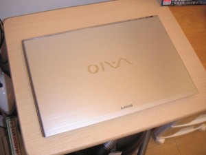 SONY VAIO SVT15119CJS　パソコンに液体をこぼしてしまった　ハードディスク交換修理