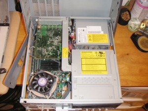 NEC VALUESTAR L VL590/CD 動画を見ていると電源が落ちる　マザーボード修理