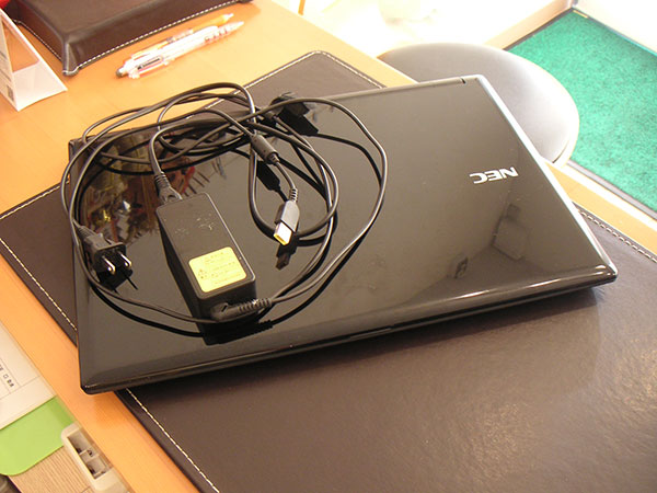 LAVIE NS100/K PC-NS100K2B-H4 デスクトップが表示されない、マウス