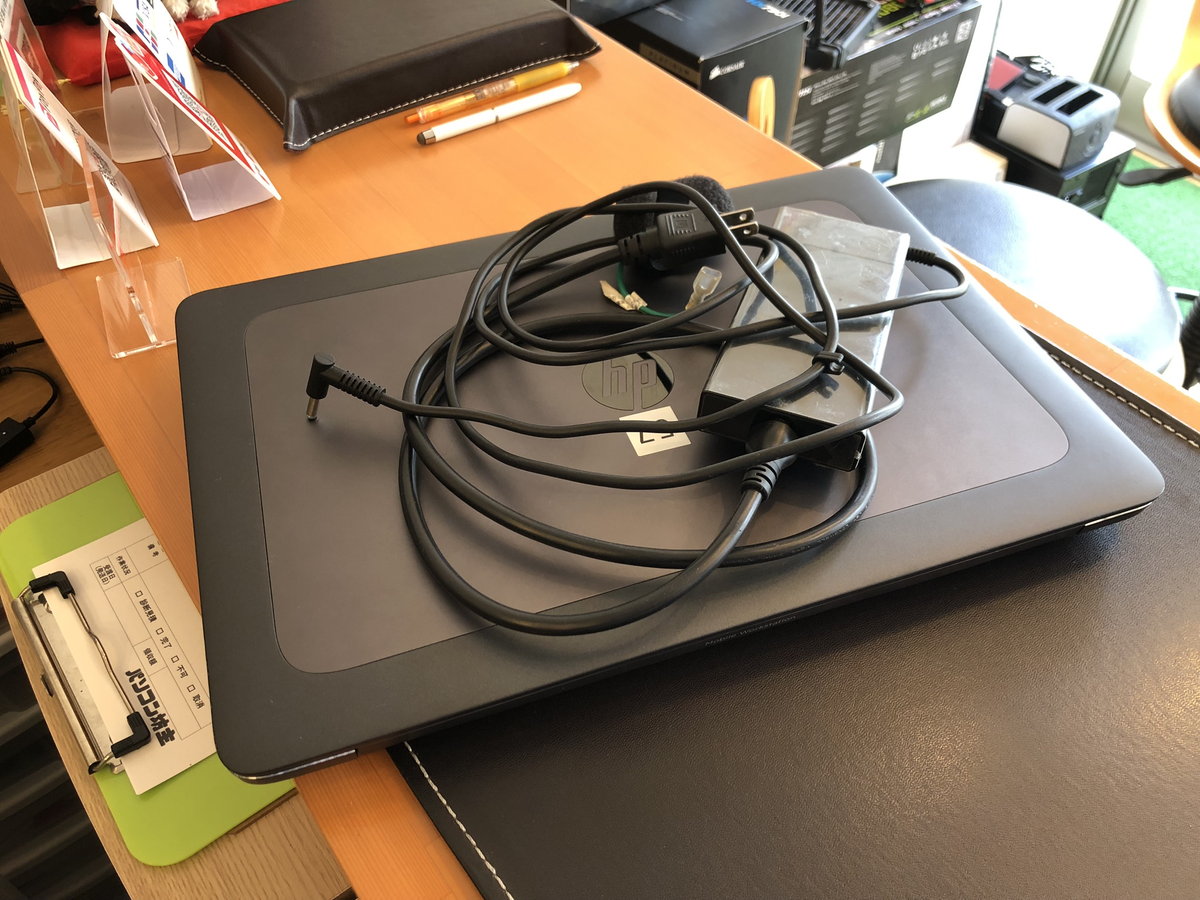 HP ZBook 15 G4 画面が映らない 液晶パネル交換修理