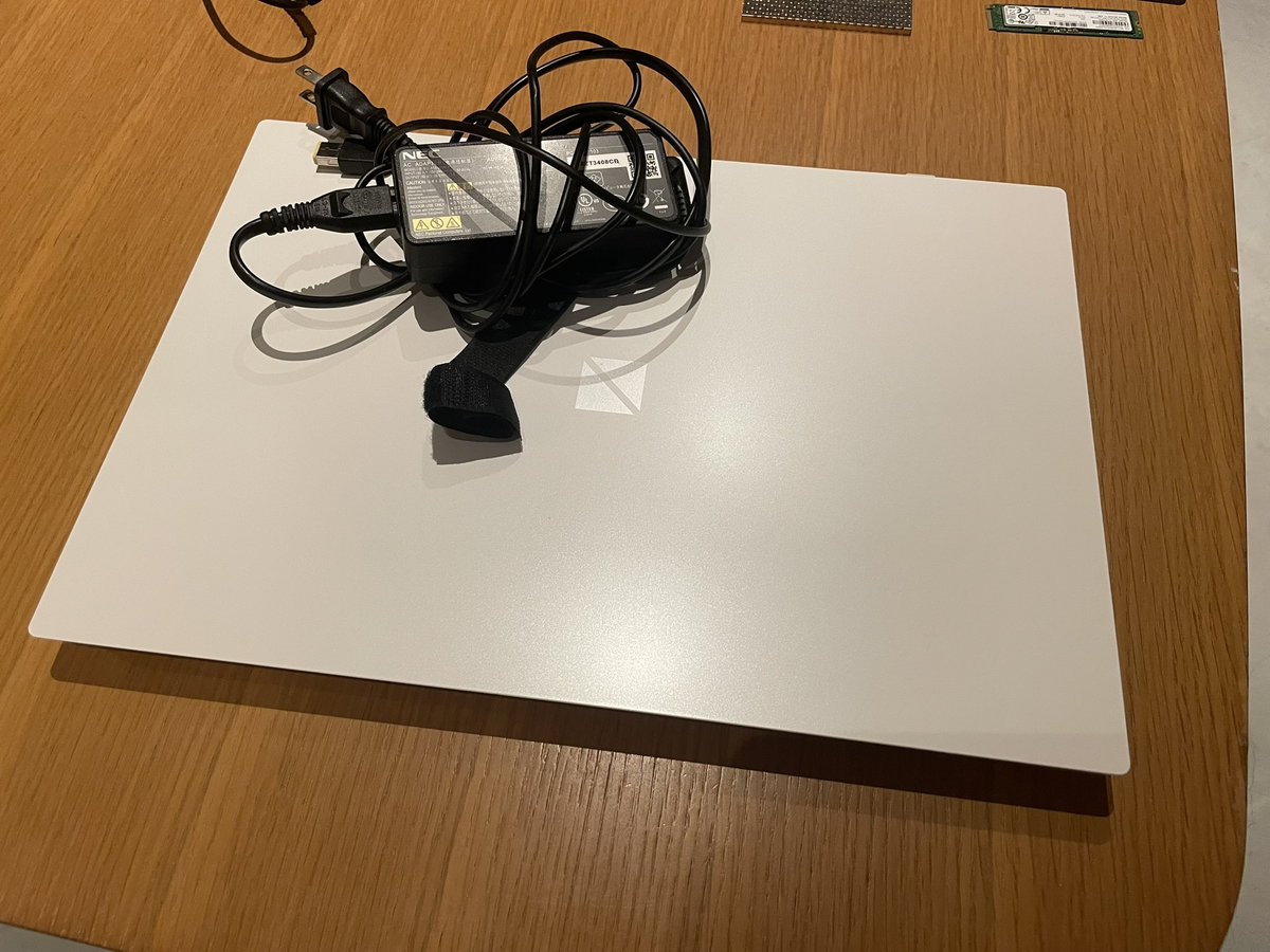 NEC LAVIE N15 PC-N1535BZW-2 画面が映らない 液晶割れ修理